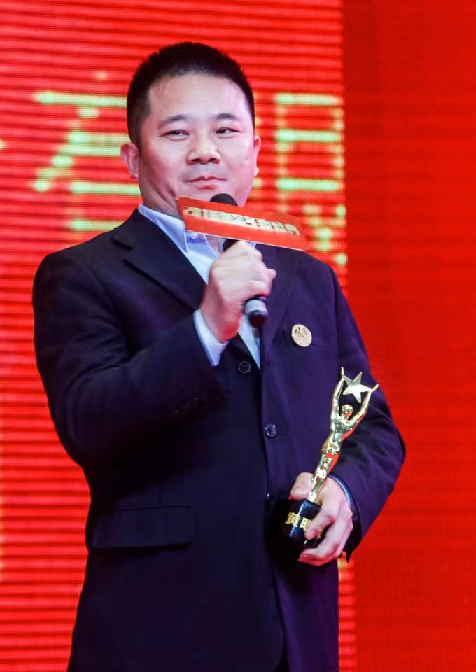 黄明辉